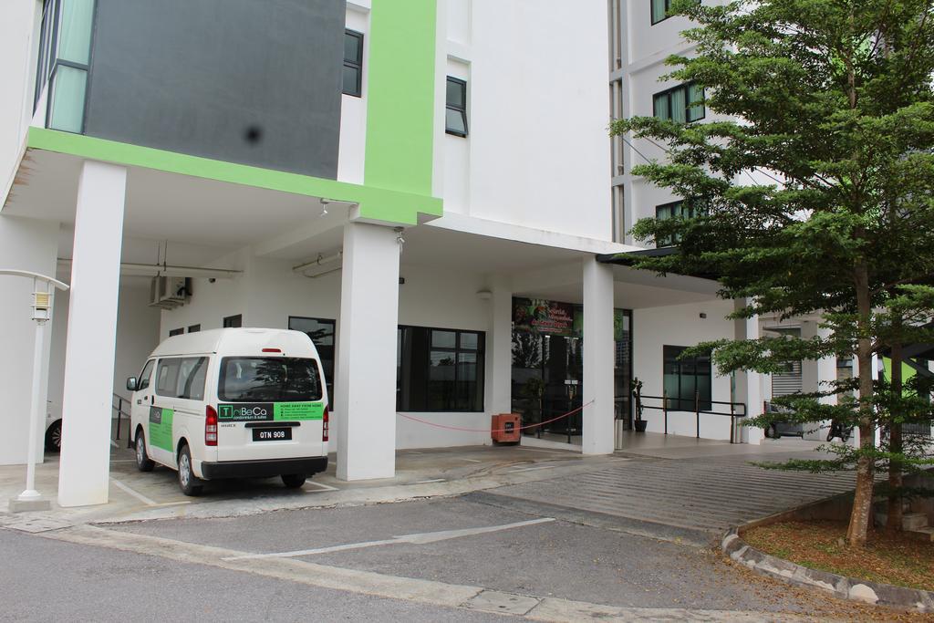 Tribeca Suites Kuching Luaran gambar